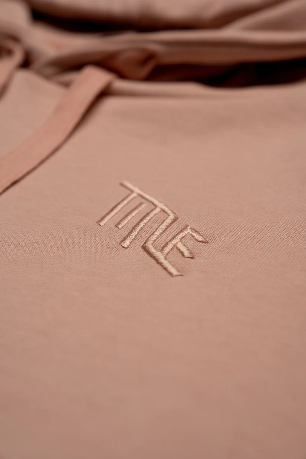 Poleron Hoodie TITLE - Negro