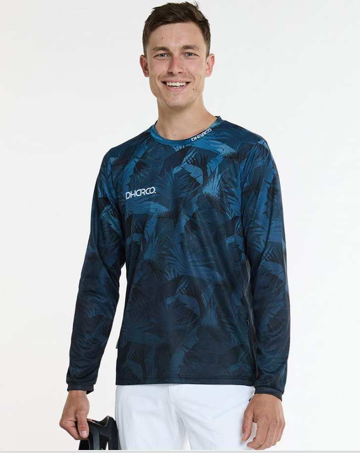 Jersey Dharco gravity  | Dark Room