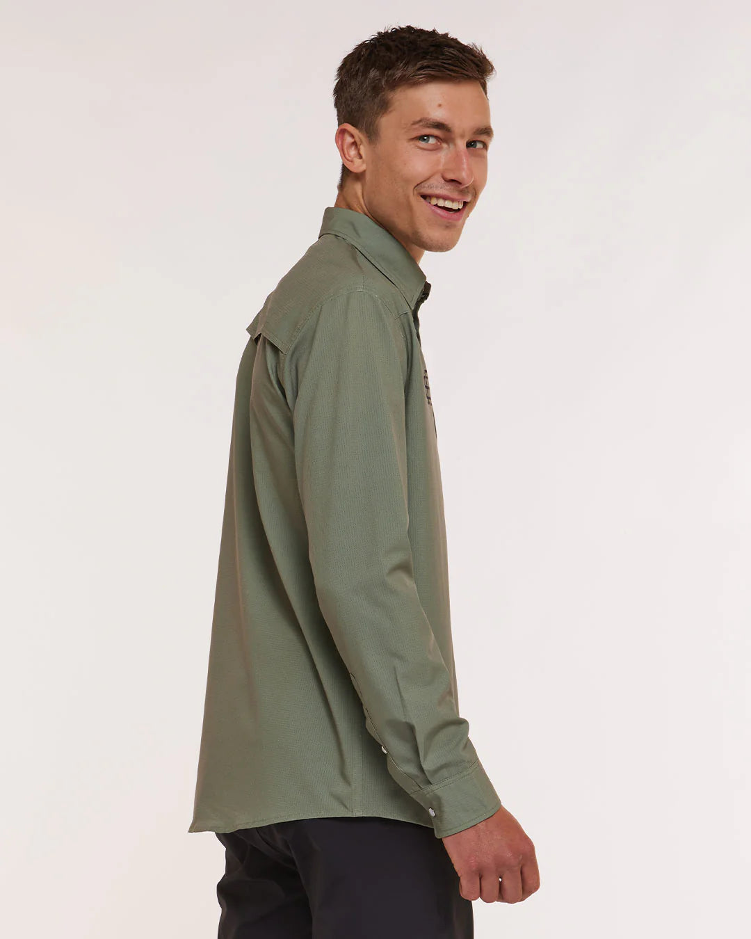 CAMISA OCCIDENTAL PARA HOMBRE | EDICIÓN EXCLUSIVA KYLE STRAIT VERDE