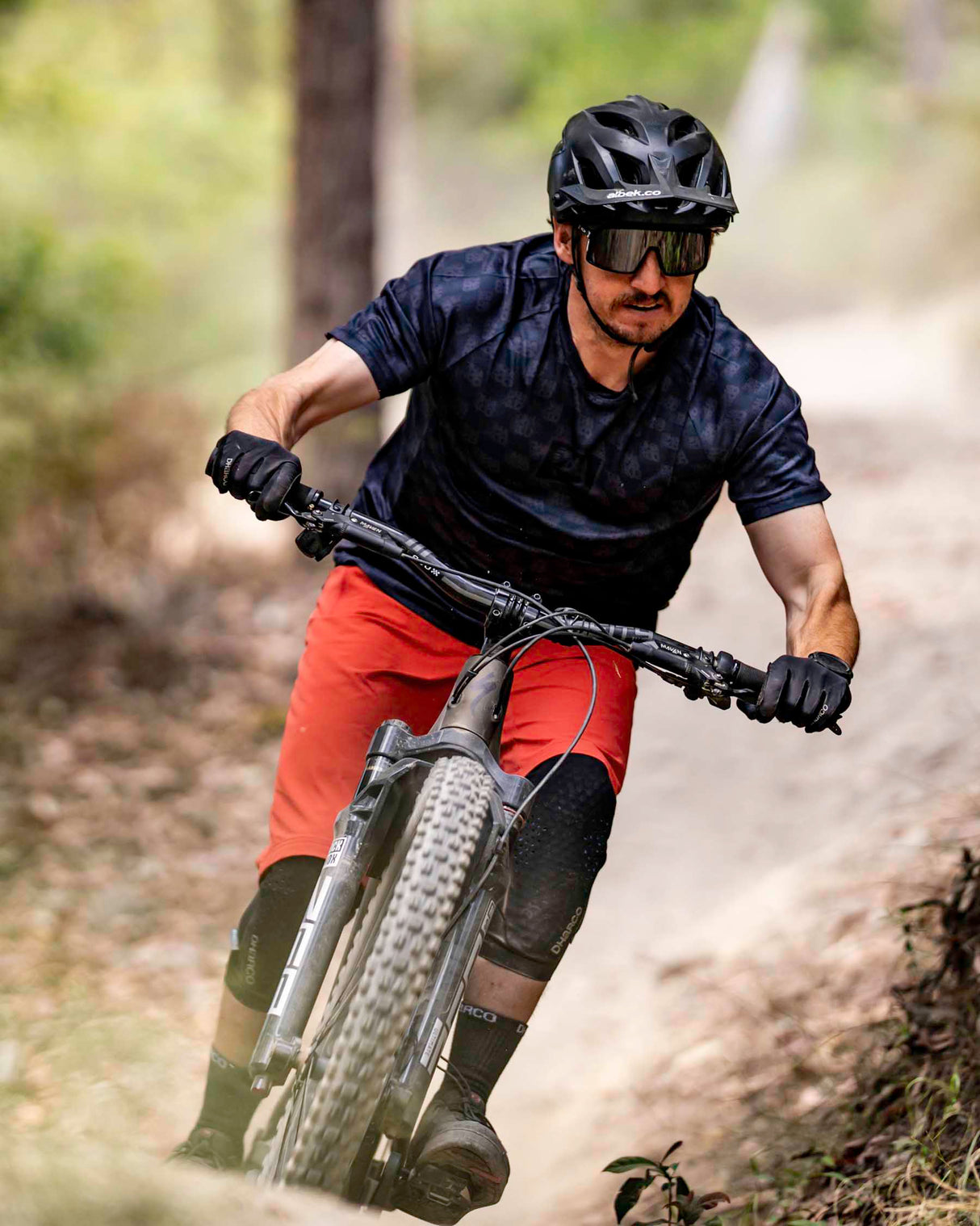 Pantalones cortos Gravity para hombre | Acampanados
